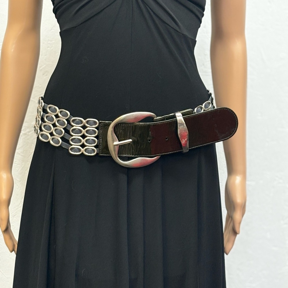 Suzi Roher Black and Silver Belt